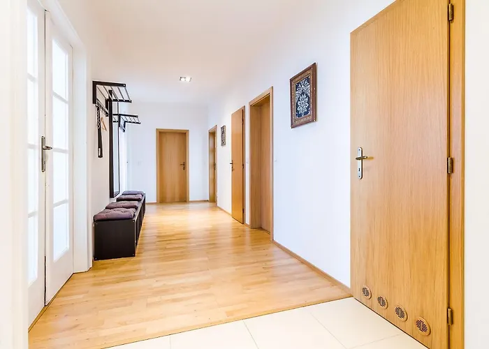 トップ ヴァーツラフ スクエア アパートホテル プラハ